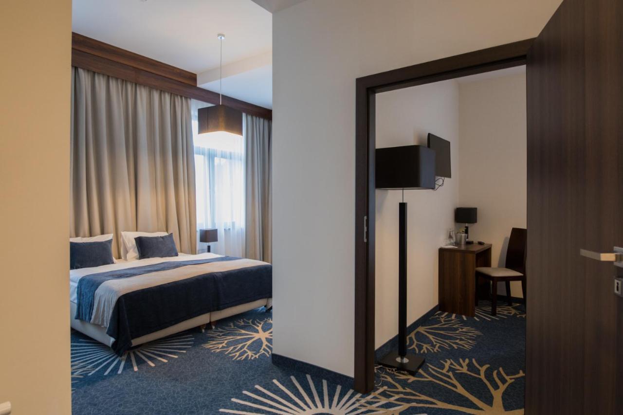 4-person Premium room Apartments Building